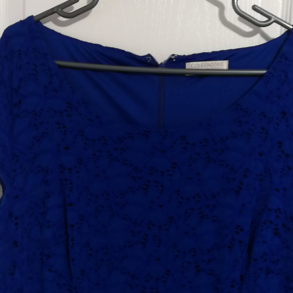 Dress - Picture 3 of 4